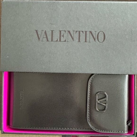 Valentino Garavani V-Goldcut | 55MM Cat-Eye Sunglasses - Picture 5 of 6